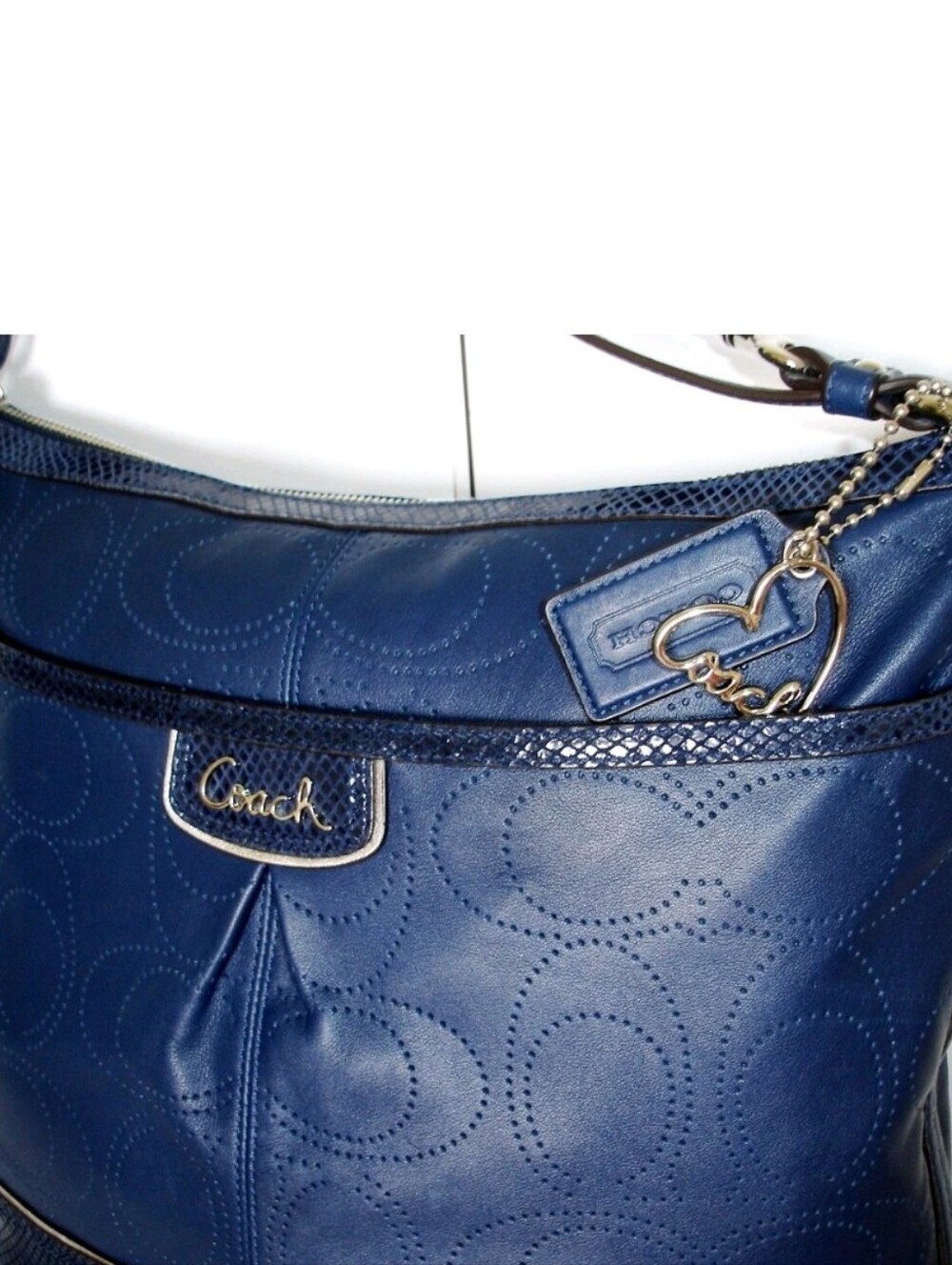 Coach Park Perforated Sig C Leather Duffle Snake Emboss Leather Trim Authentic - Picture 2 of 13